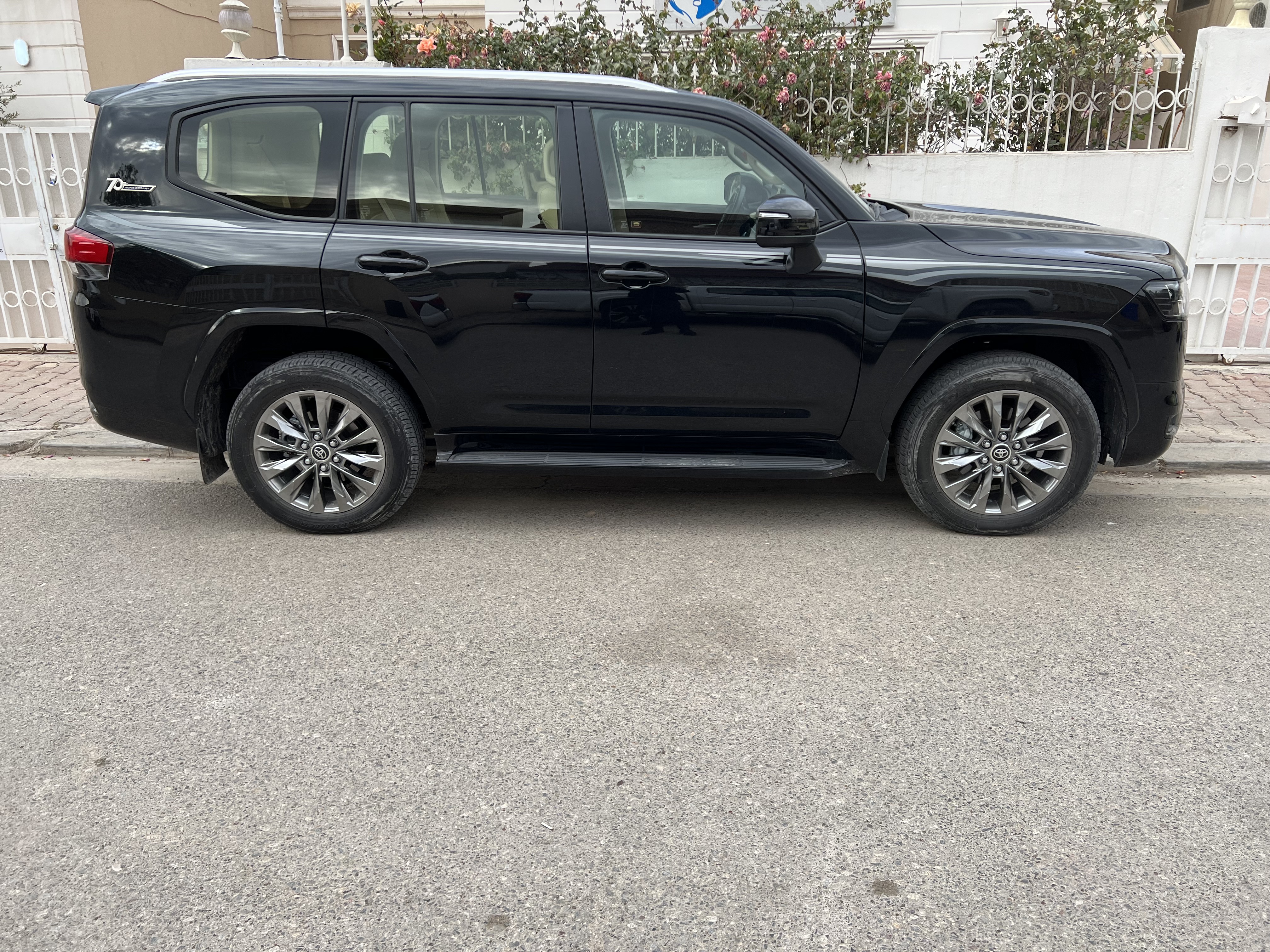 SUV