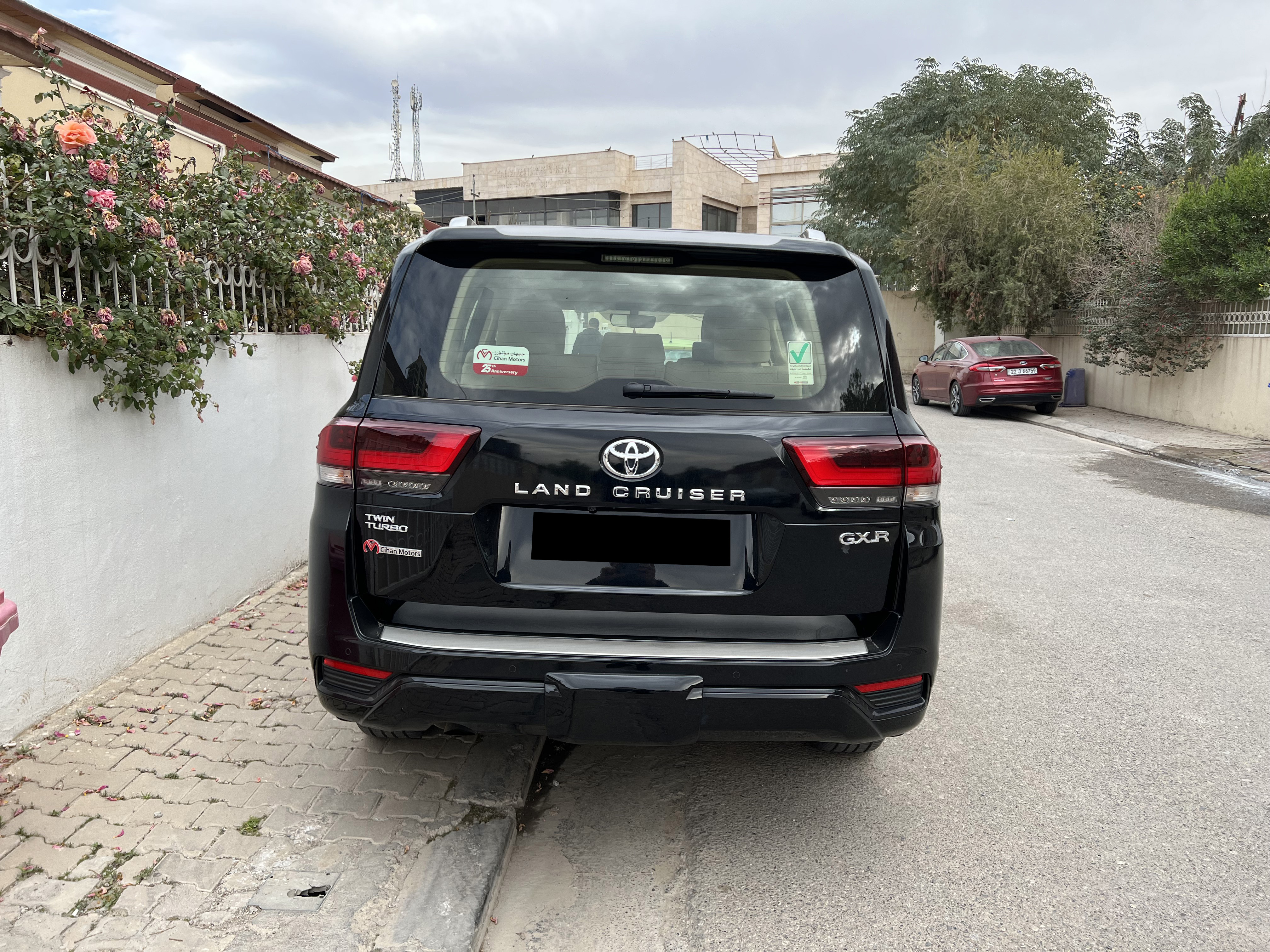 SUV