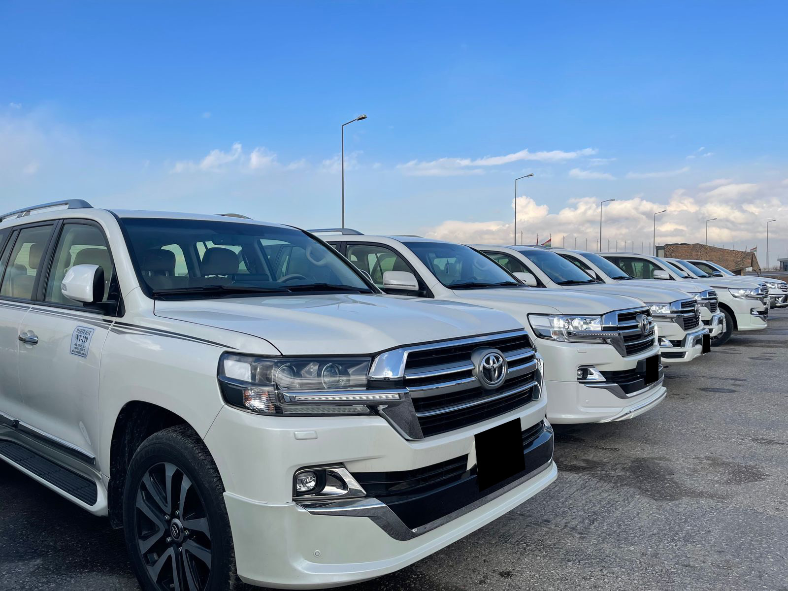 SUV